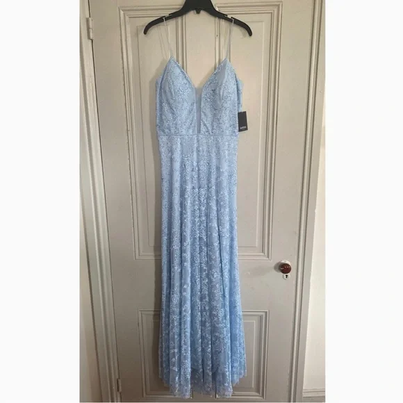 Prom Dress - Picture 2 of 9